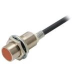 E2E-X7D2-U 2M SENSOR INDUTIVO M18 COM DISTANCIA SENSORA DE 7MM, ALIMENTAÇÃO AC, COM CABO DE 2M EM PUR