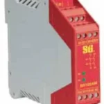 SR103AM01 RELE DE SEGURANCA,2NF,3NA,1NF AUX,24VAC/DC