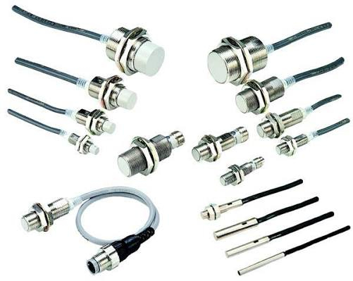E2E-X10Y1-M1 E2E-X10Y1-M1 SENSOR INDUTIVO AC 2 FIOS, M30, CORPO CURTO EM LAT - Imagem 1